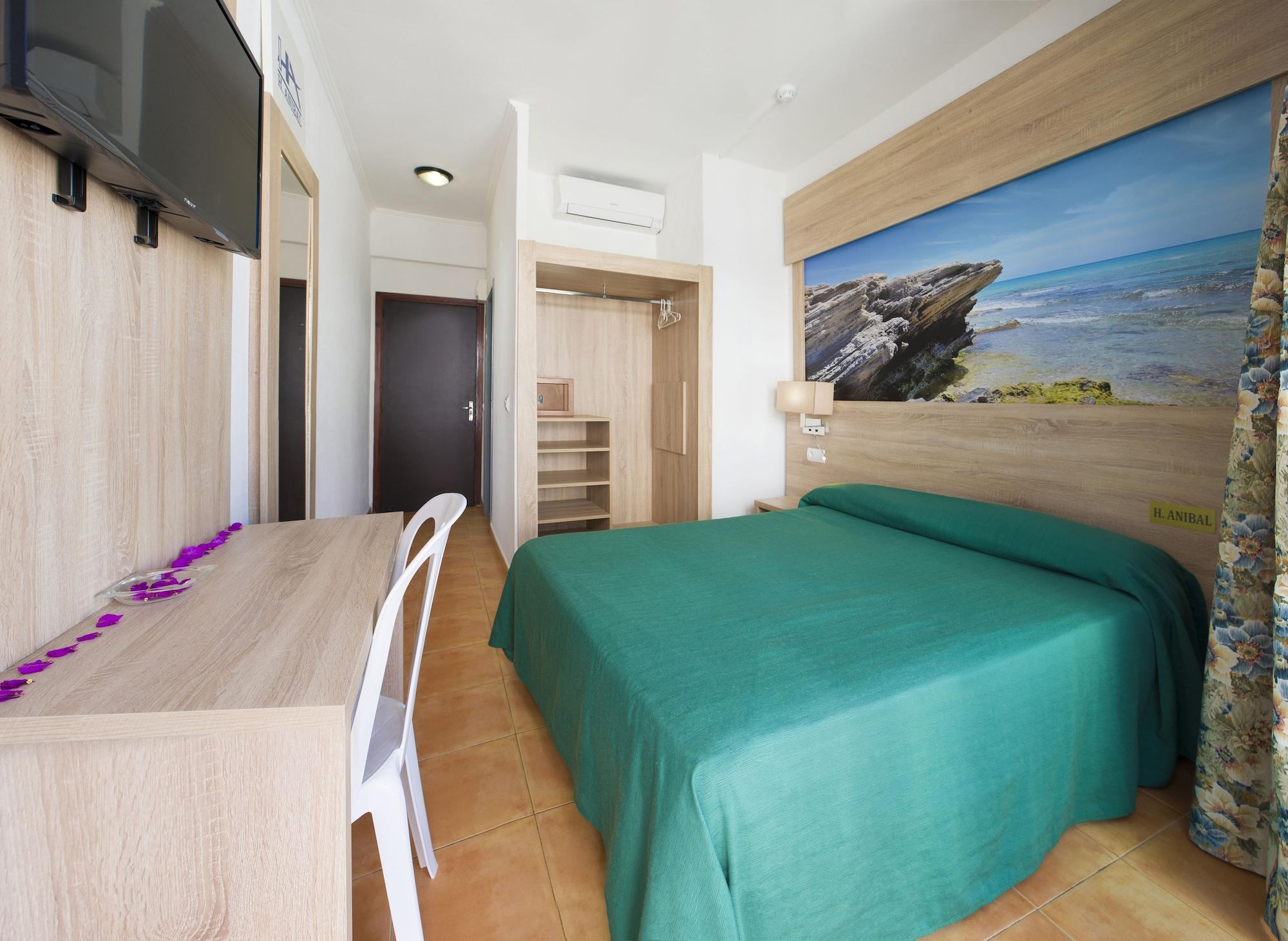 Hostal Anibal - Ab Group San Antonio  Kültér fotó