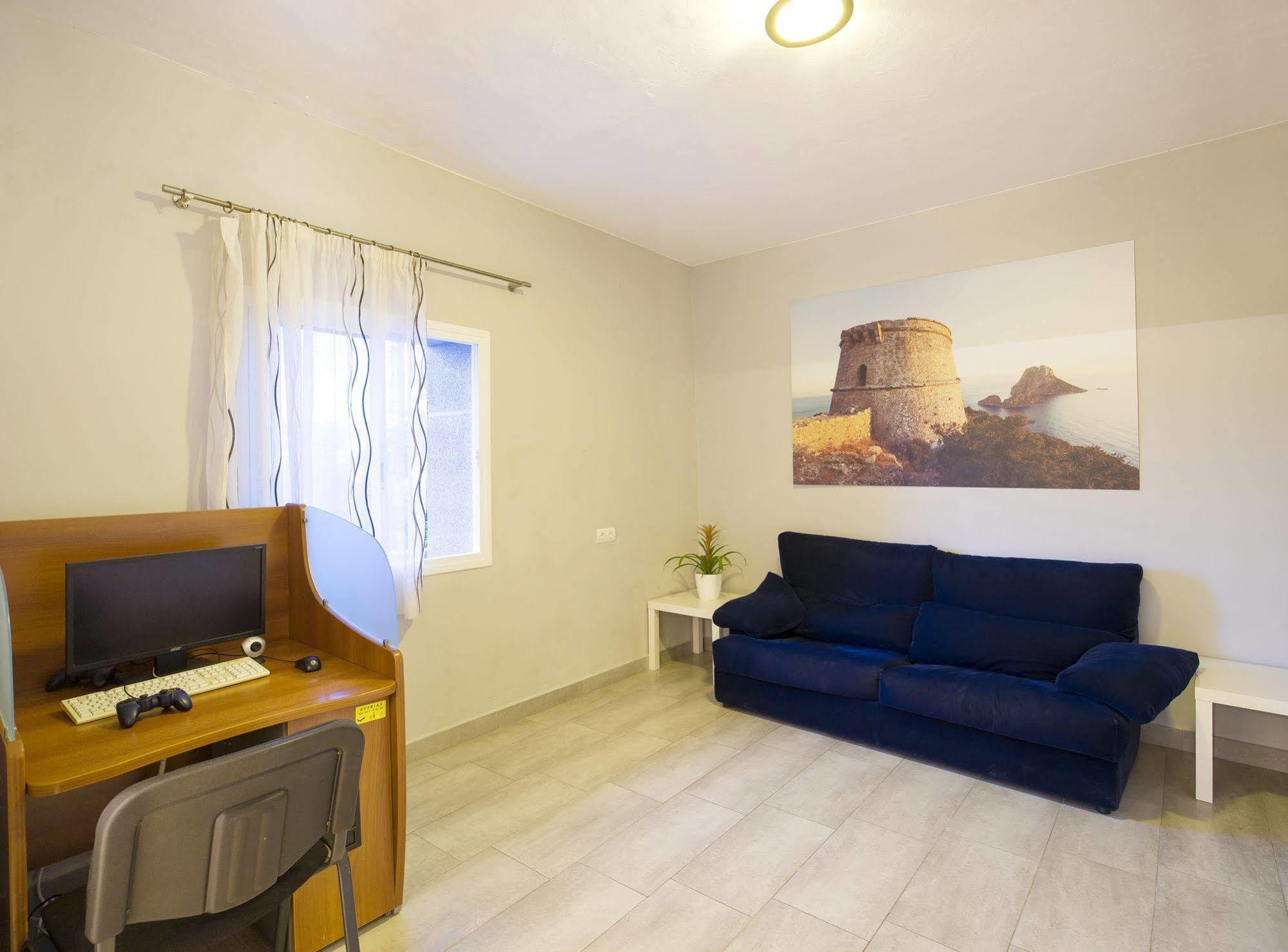 Hostal Anibal - Ab Group San Antonio  Kültér fotó